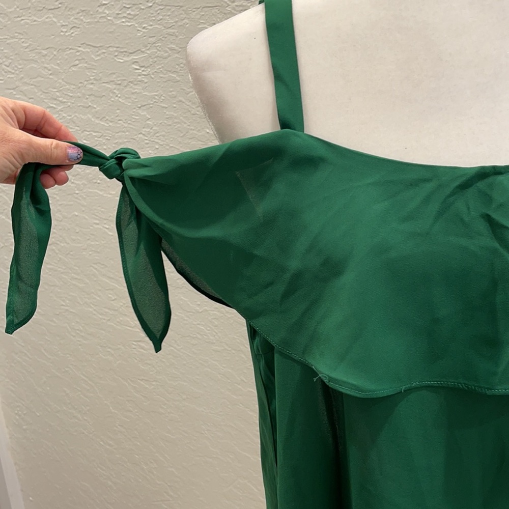 SHEIN green cold shoulder adjustable flutter